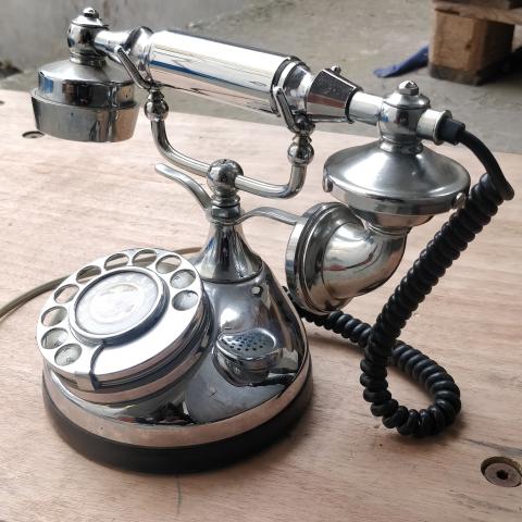 Téléphone