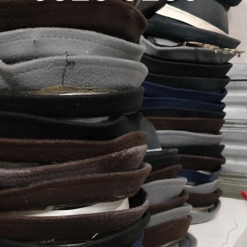 Chapeaux