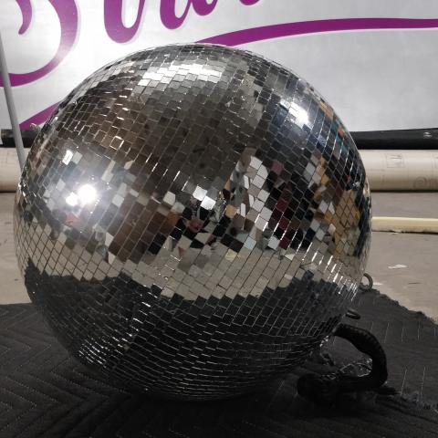 Boule à facette